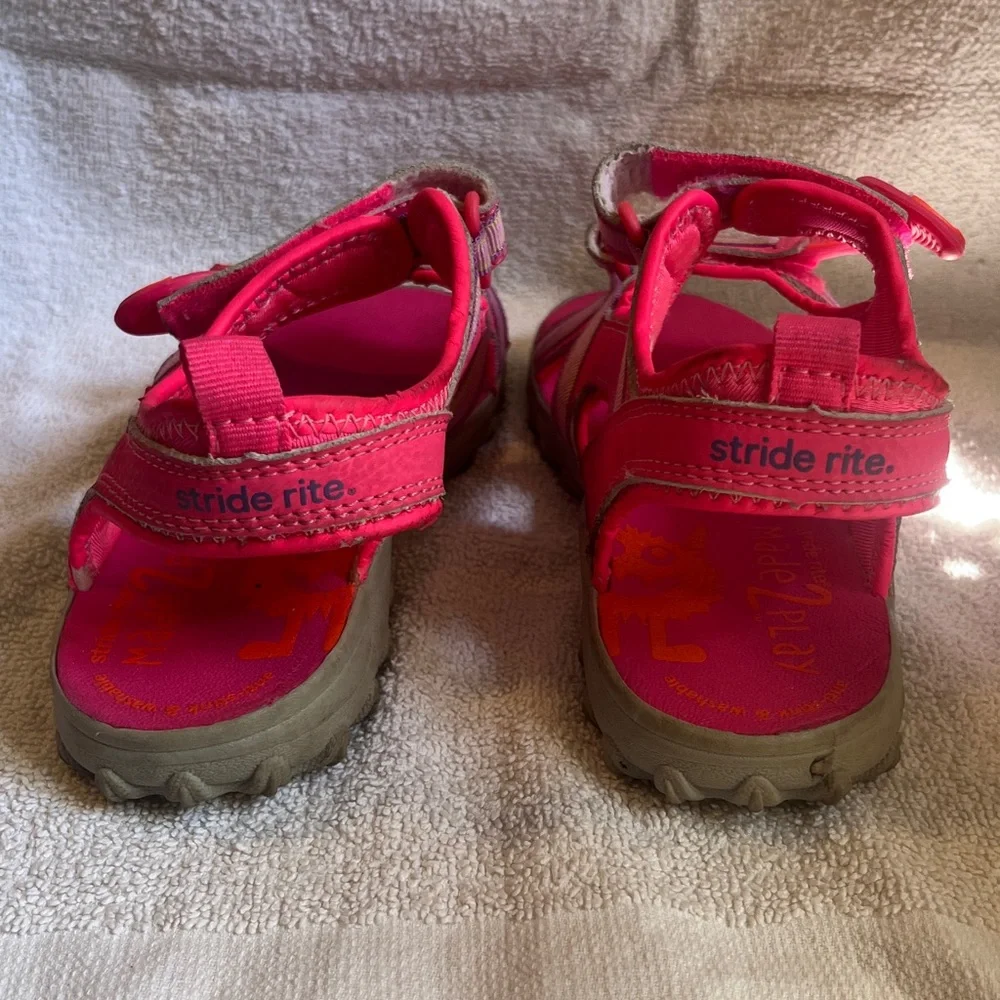 Stride Rite girls pink Sandals in size 3